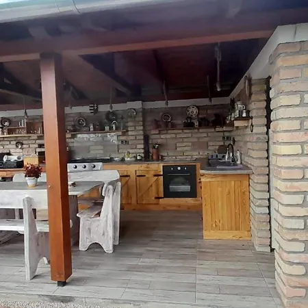 Gyoengyvirag Delux * كيستاي