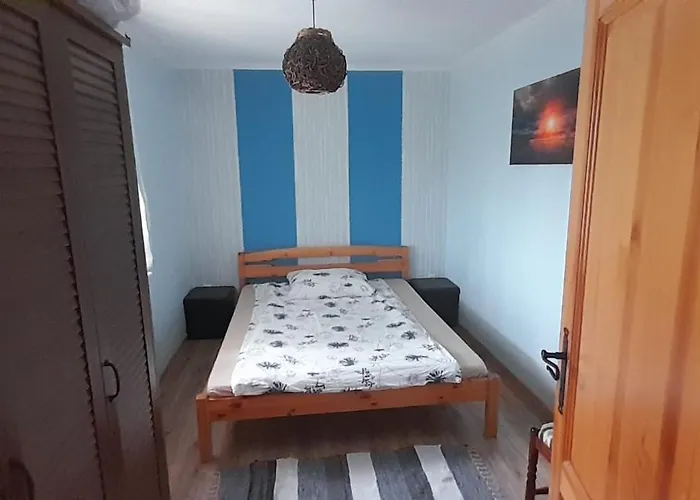 Gyoengyvirag Delux *