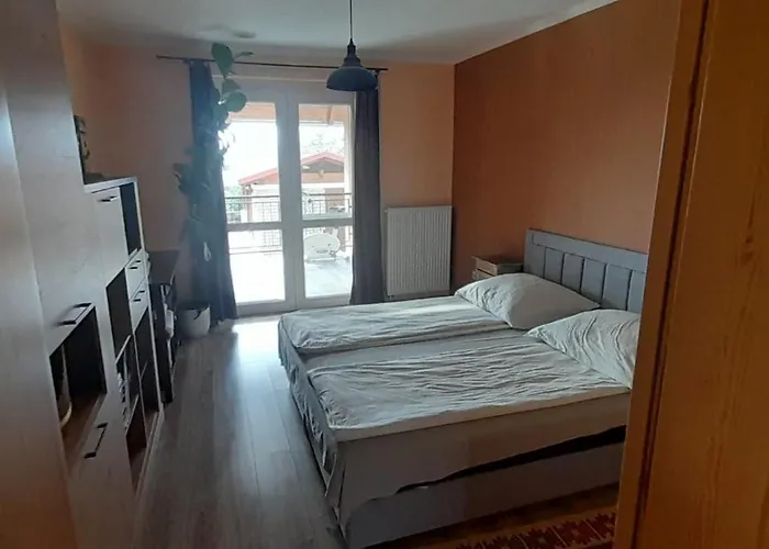 Gyoengyvirag Delux * Keszthely