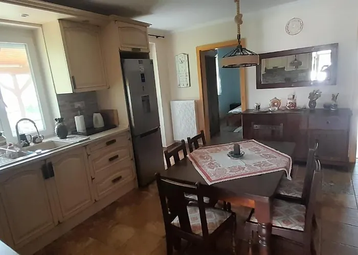 Gyoengyvirag Delux 아파트 *