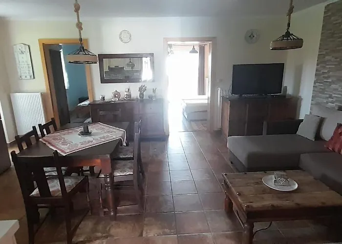 Gyoengyvirag Delux * 케츨리